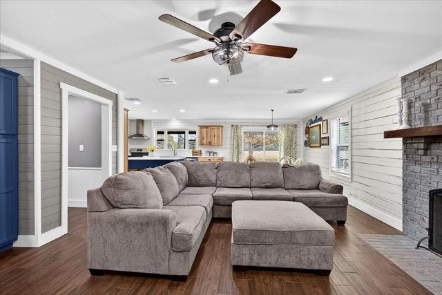 7981 Fm 1861, Eustace, TX 75124