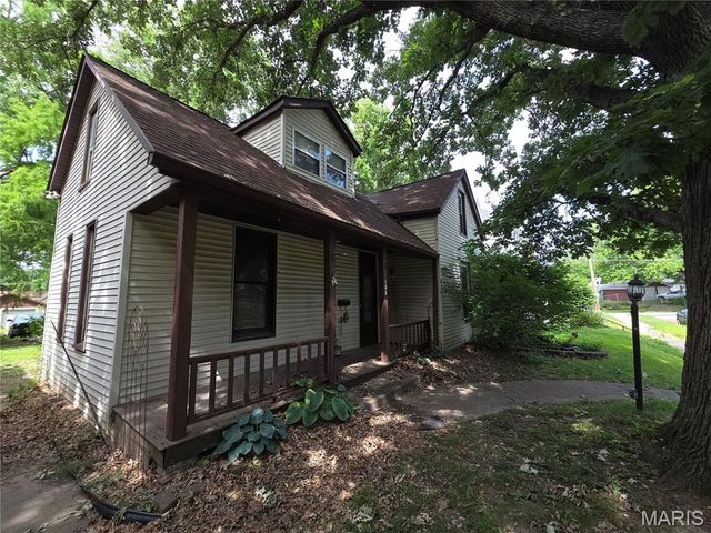 108 Portland Avenue, Belleville, IL 62220