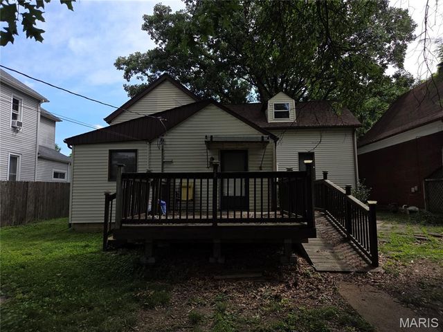 108 Portland Avenue, Belleville, IL 62220