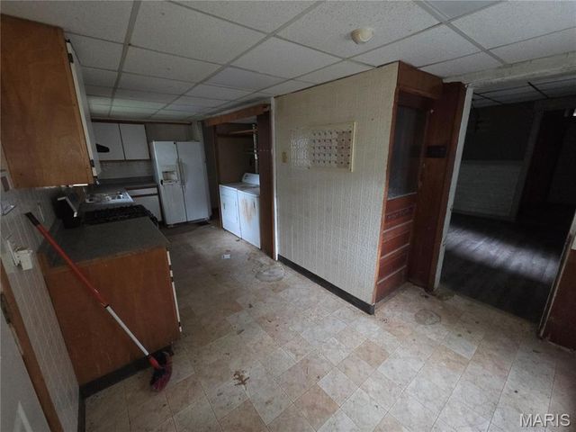 108 Portland Avenue, Belleville, IL 62220