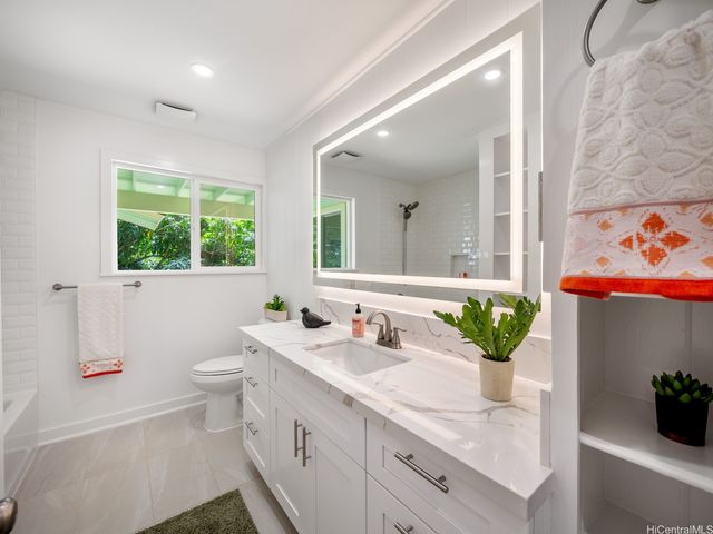835 Ahuwale Street, Honolulu, HI 96821