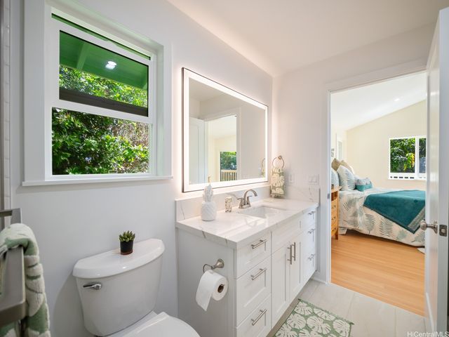 835 Ahuwale Street, Honolulu, HI 96821