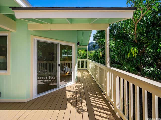 835 Ahuwale Street, Honolulu, HI 96821