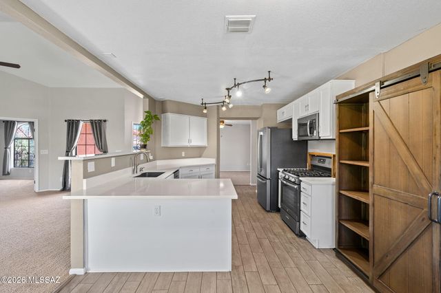 9876 N Longford Drive, Tucson, AZ 85742