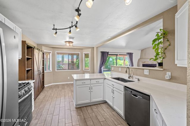 9876 N Longford Drive, Tucson, AZ 85742