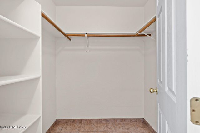 9876 N Longford Drive, Tucson, AZ 85742