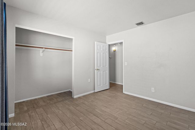 9876 N Longford Drive, Tucson, AZ 85742