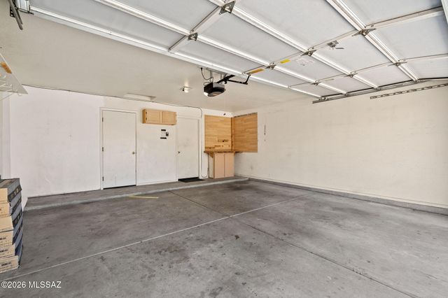 9876 N Longford Drive, Tucson, AZ 85742