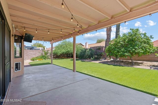 9876 N Longford Drive, Tucson, AZ 85742
