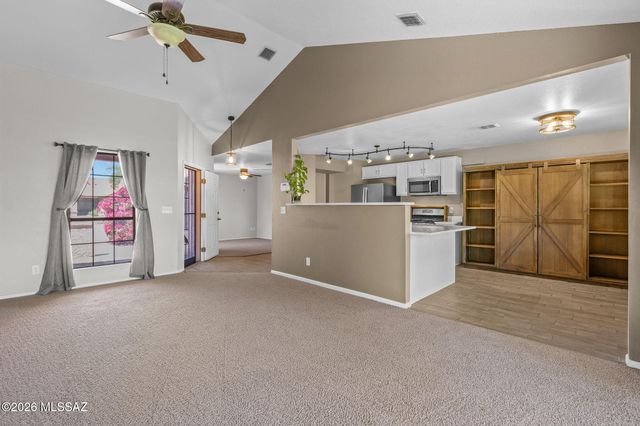9876 N Longford Drive, Tucson, AZ 85742