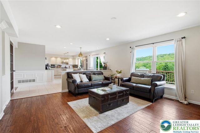115 West Butternut Road, Williams Twp, PA 18055