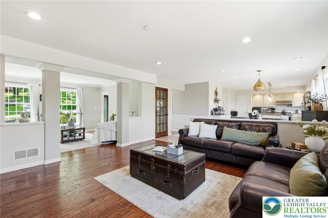 115 West Butternut Road, Williams Twp, PA 18055