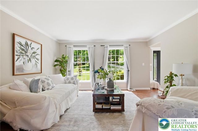 115 West Butternut Road, Williams Twp, PA 18055