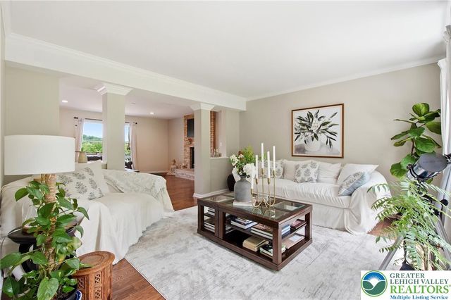 115 West Butternut Road, Williams Twp, PA 18055