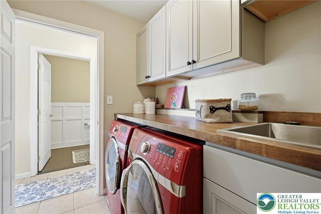 115 West Butternut Road, Williams Twp, PA 18055
