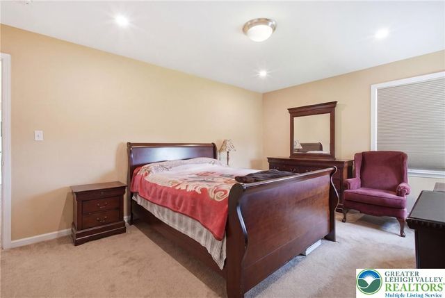115 West Butternut Road, Williams Twp, PA 18055