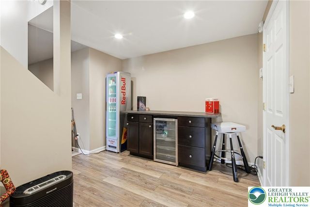 115 West Butternut Road, Williams Twp, PA 18055