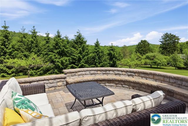 115 West Butternut Road, Williams Twp, PA 18055