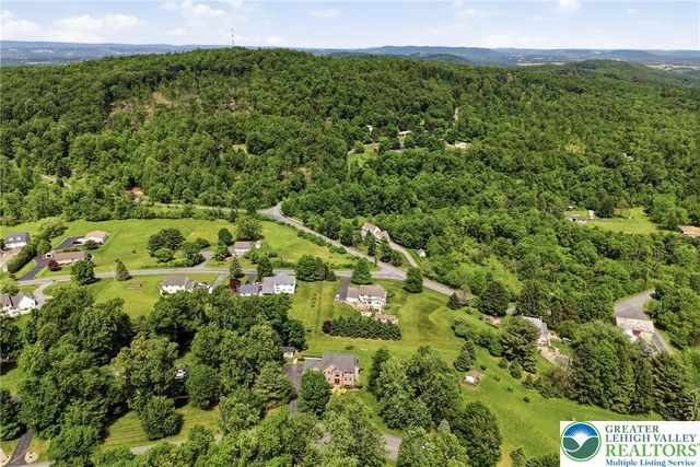 115 West Butternut Road, Williams Twp, PA 18055