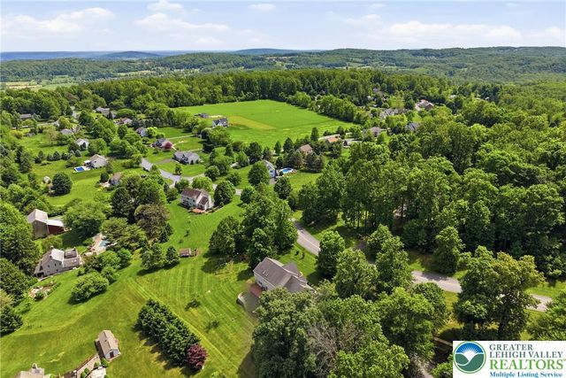 115 West Butternut Road, Williams Twp, PA 18055