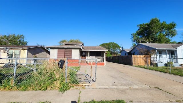 4313 Moravian Dr, Corpus Christi, TX 78411