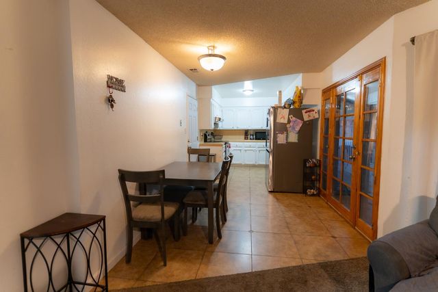 2431 W San Gabriel Avenue, Fresno, CA 93705