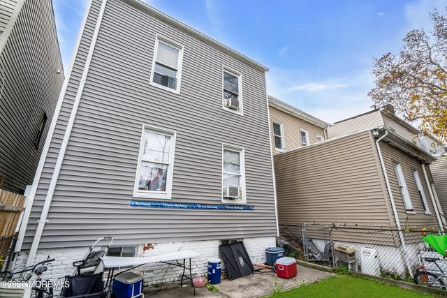 107 Bidwell Avenue, Jersey City, NJ 07305