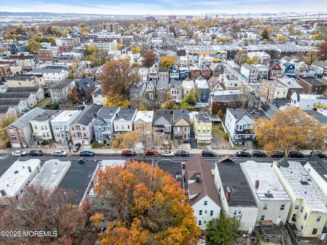 107 Bidwell Avenue, Jersey City, NJ 07305