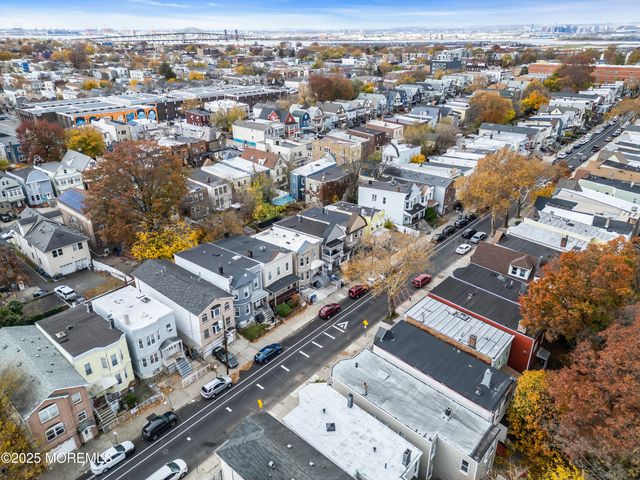 107 Bidwell Avenue, Jersey City, NJ 07305