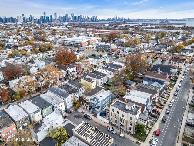 107 Bidwell Avenue, Jersey City, NJ 07305