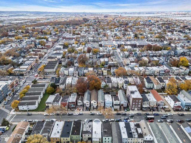 107 Bidwell Avenue, Jersey City, NJ 07305