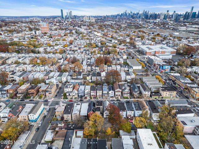 107 Bidwell Avenue, Jersey City, NJ 07305