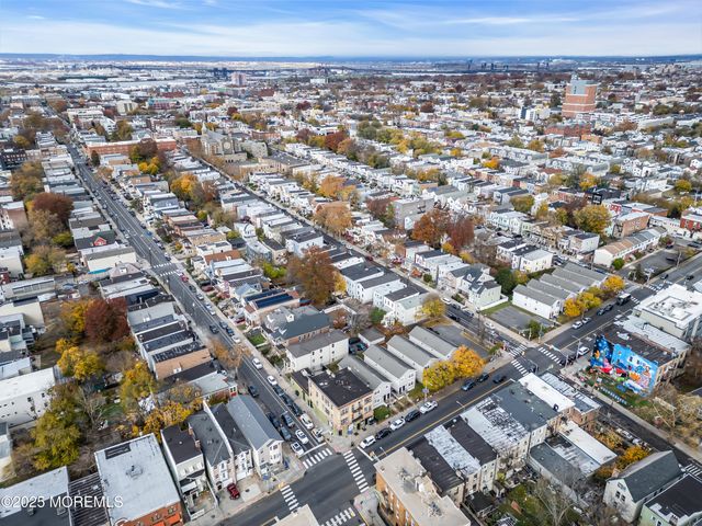 107 Bidwell Avenue, Jersey City, NJ 07305