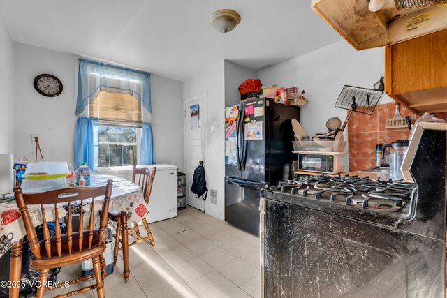 107 Bidwell Avenue, Jersey City, NJ 07305