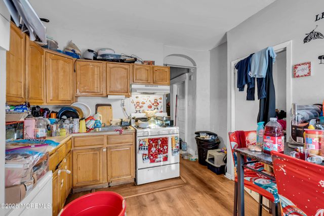 107 Bidwell Avenue, Jersey City, NJ 07305