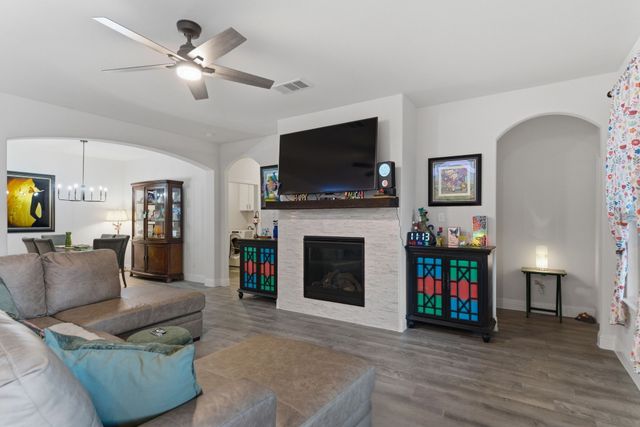 2900 Faro Road, Aubrey, TX 76227