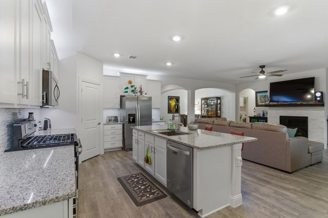 2900 Faro Road, Aubrey, TX 76227