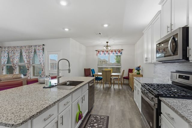 2900 Faro Road, Aubrey, TX 76227