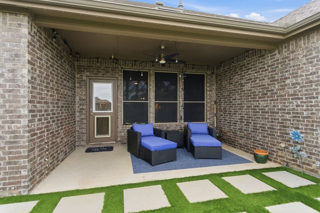 2900 Faro Road, Aubrey, TX 76227