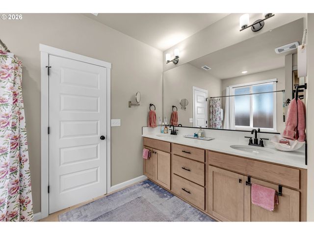 2821 Nw 8TH Pl, Battle Ground, WA 98604