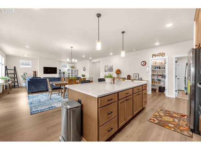 2821 Nw 8TH Pl, Battle Ground, WA 98604