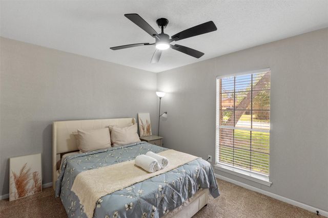 406 Christina Lane, Friendswood, TX 77546