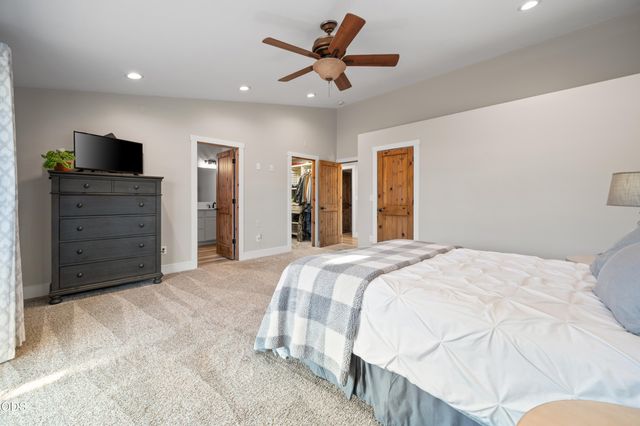 5391 NW Frank Way, Redmond, OR 97756