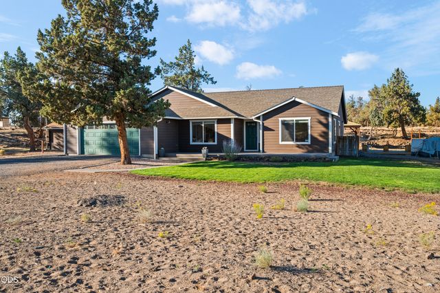 5391 NW Frank Way, Redmond, OR 97756