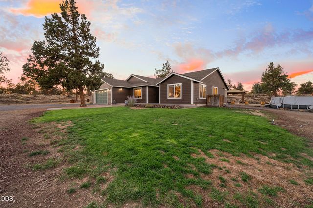 5391 NW Frank Way, Redmond, OR 97756