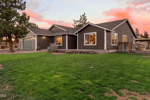 5391 NW Frank Way, Redmond, OR 97756