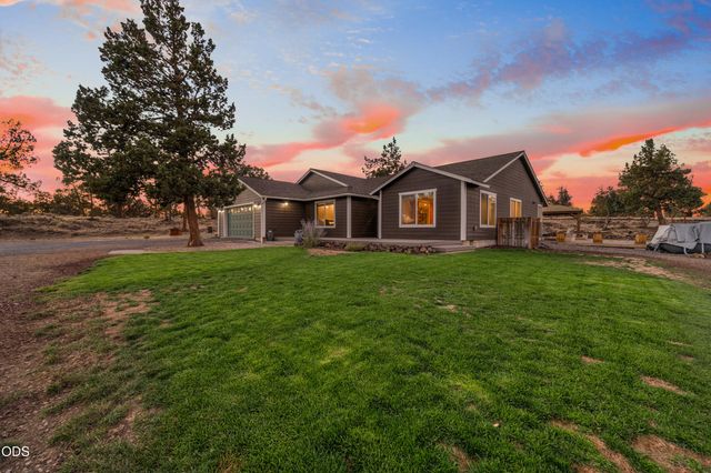 5391 NW Frank Way, Redmond, OR 97756