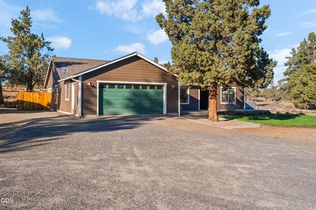 5391 NW Frank Way, Redmond, OR 97756