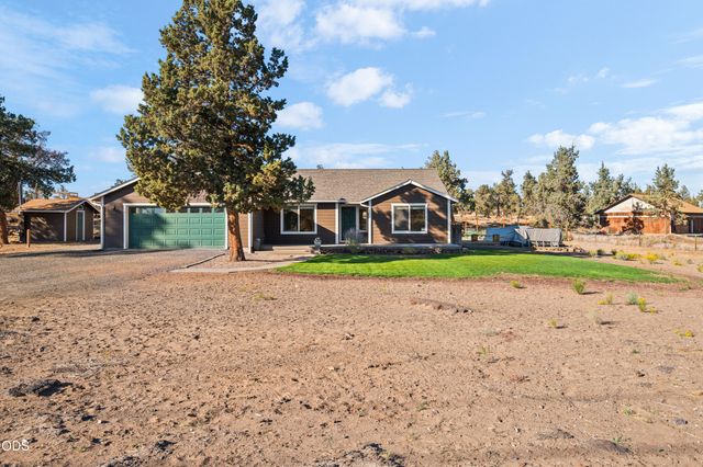 5391 NW Frank Way, Redmond, OR 97756