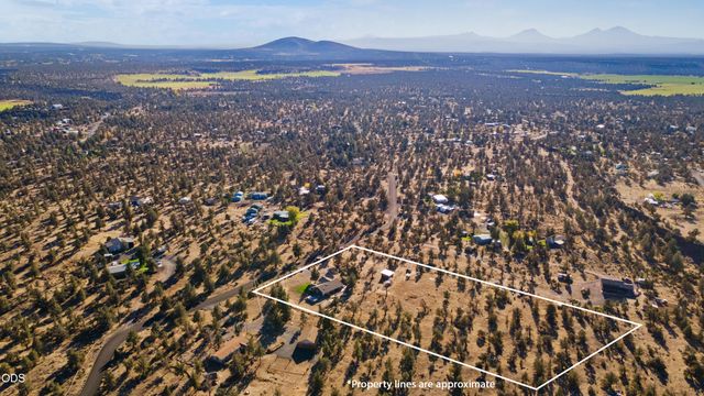 5391 NW Frank Way, Redmond, OR 97756